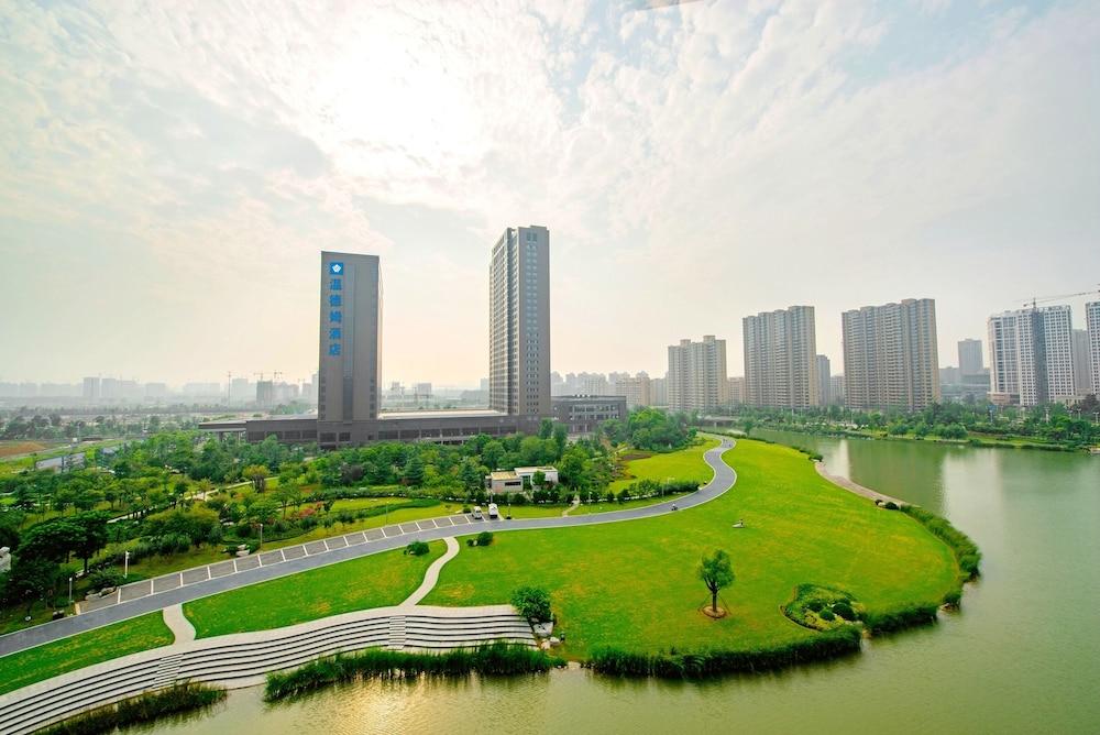 Wyndam Xuzhou East Hotel Bagian luar foto