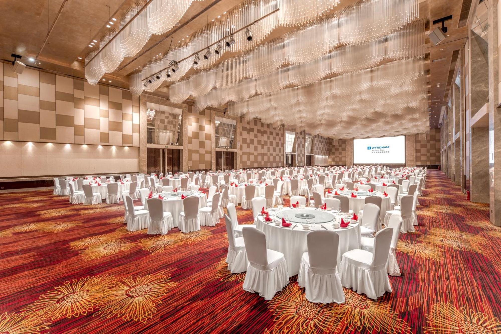 Wyndam Xuzhou East Hotel Bagian luar foto