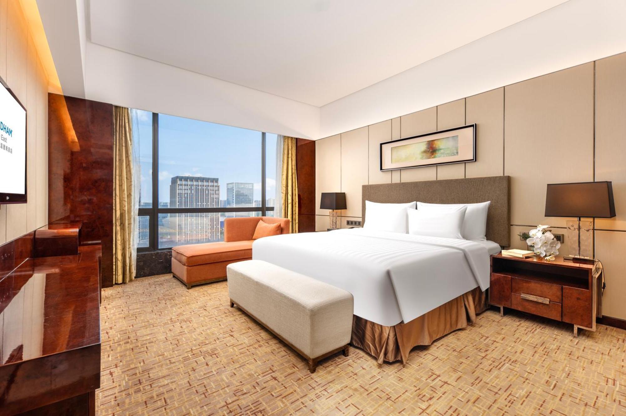 Wyndam Xuzhou East Hotel Bagian luar foto
