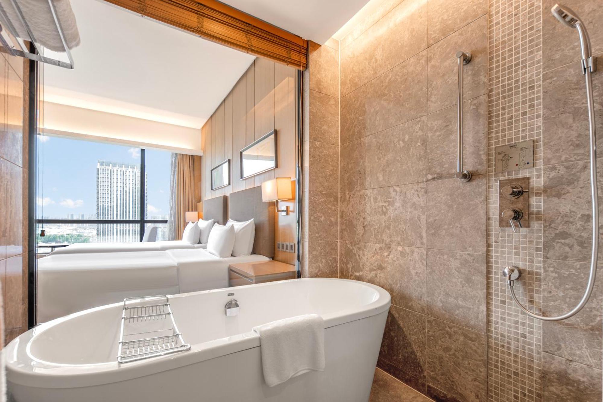 Wyndam Xuzhou East Hotel Bagian luar foto