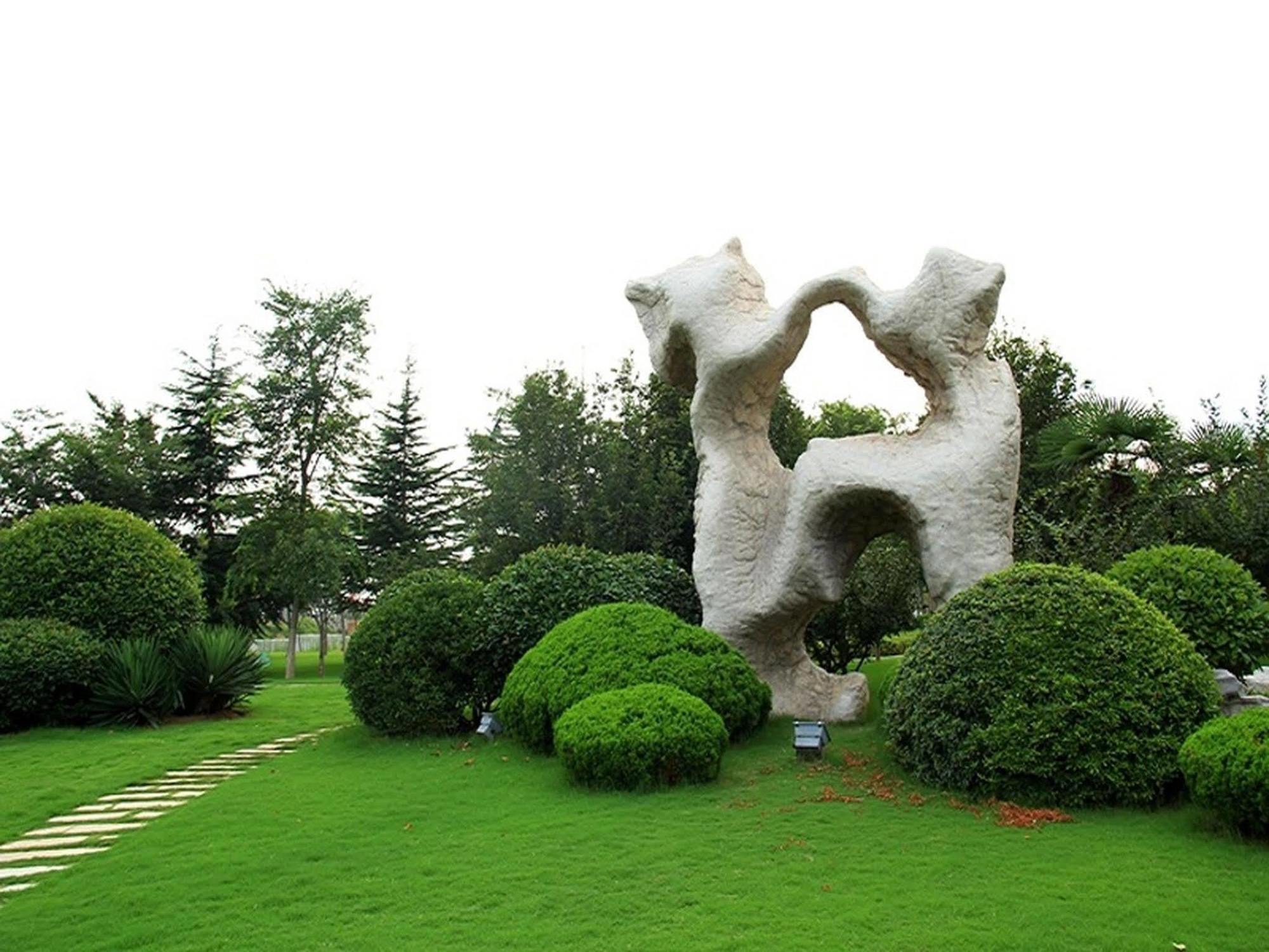 Wyndam Xuzhou East Hotel Bagian luar foto